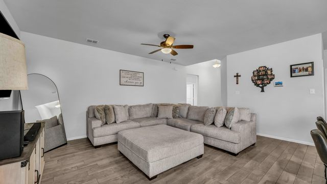 9224 Red Brush Trail, Fort Worth, TX 76131