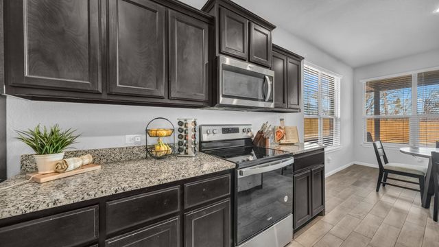 9224 Red Brush Trail, Fort Worth, TX 76131