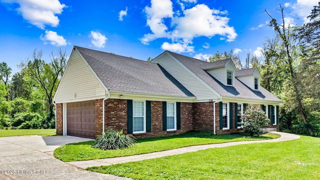 1107 Bruce Wood Ct, Louisville, KY 40245