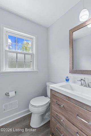 1107 Bruce Wood Ct, Louisville, KY 40245