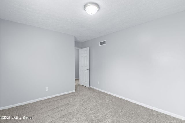 1107 Bruce Wood Ct, Louisville, KY 40245