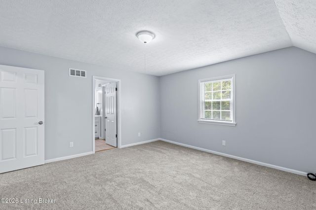 1107 Bruce Wood Ct, Louisville, KY 40245