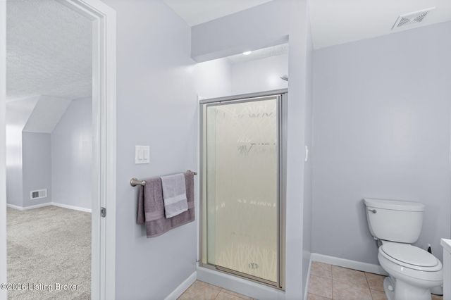 1107 Bruce Wood Ct, Louisville, KY 40245