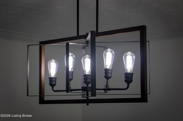 1107 Bruce Wood Ct, Louisville, KY 40245