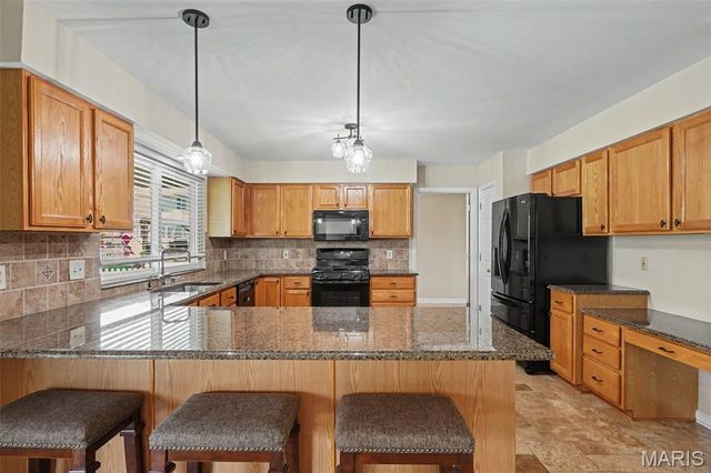 304 Thoroughbred Trail, St Peters, MO 63376