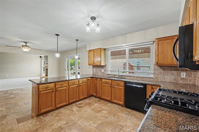 304 Thoroughbred Trail, St Peters, MO 63376