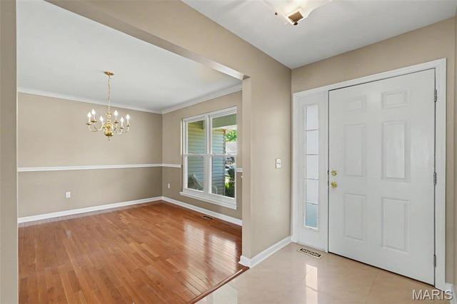 304 Thoroughbred Trail, St Peters, MO 63376