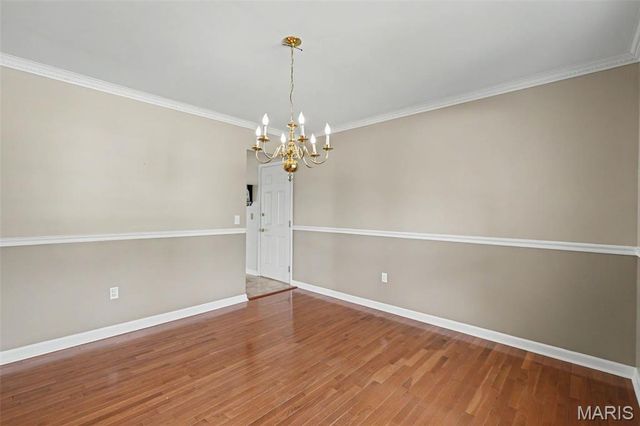 304 Thoroughbred Trail, St Peters, MO 63376