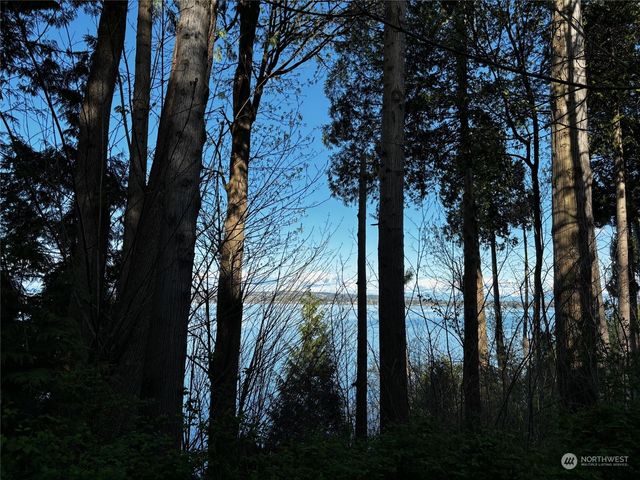 5528 Pine Siskin Rd., Blaine, WA 98230