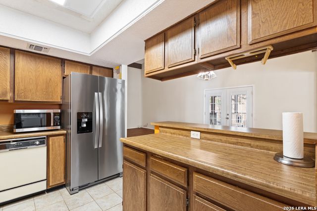 6714 Fair Lake Drive, San Antonio, TX 78244