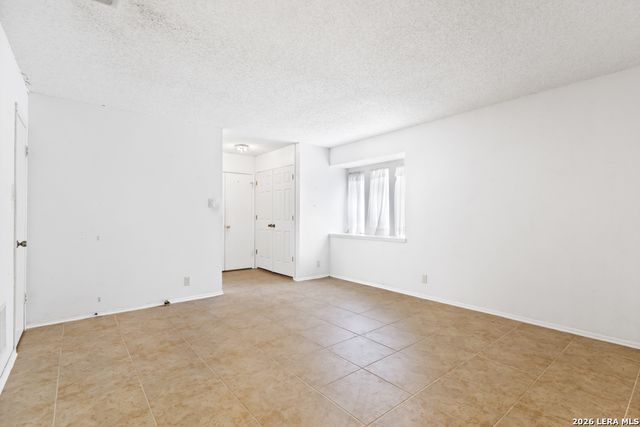 6714 Fair Lake Drive, San Antonio, TX 78244