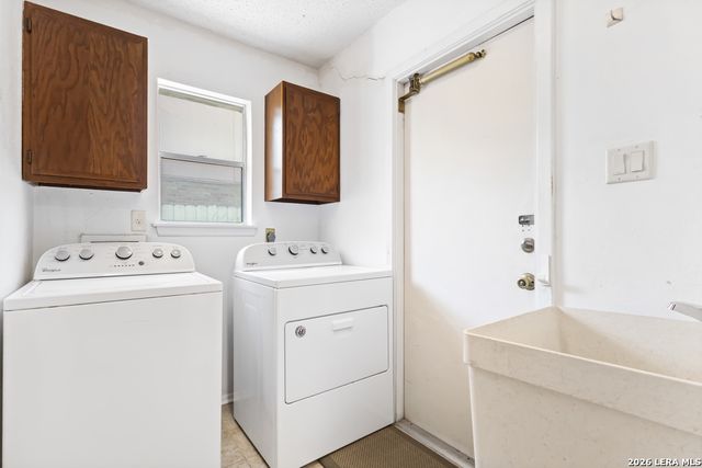 6714 Fair Lake Drive, San Antonio, TX 78244