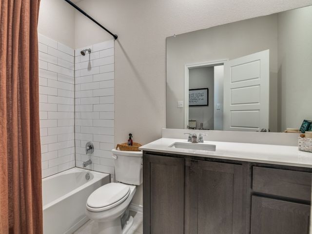 204 Whitetail Way, Caddo Mills, TX 75135