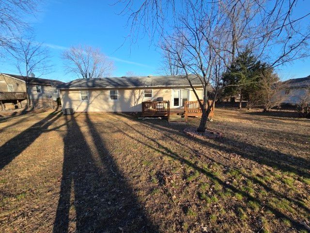 1025 Lake Shore Drive, Mt Vernon, IL 62864