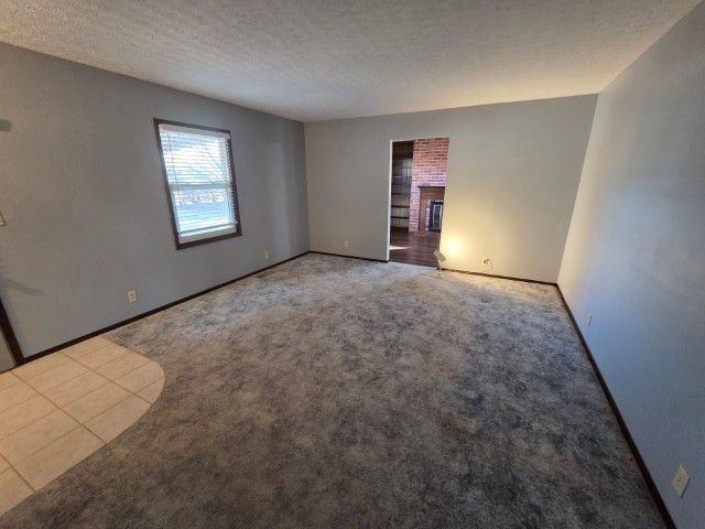 1025 Lake Shore Drive, Mt Vernon, IL 62864