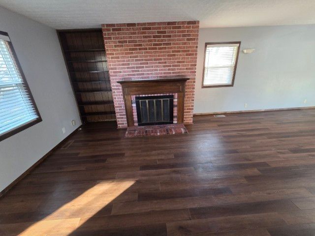 1025 Lake Shore Drive, Mt Vernon, IL 62864