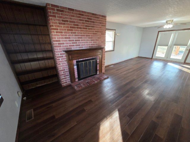 1025 Lake Shore Drive, Mt Vernon, IL 62864