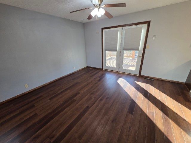 1025 Lake Shore Drive, Mt Vernon, IL 62864