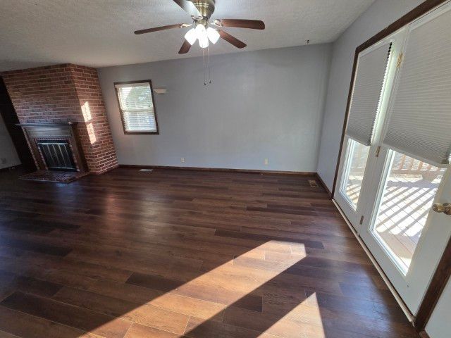 1025 Lake Shore Drive, Mt Vernon, IL 62864