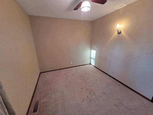 1025 Lake Shore Drive, Mt Vernon, IL 62864