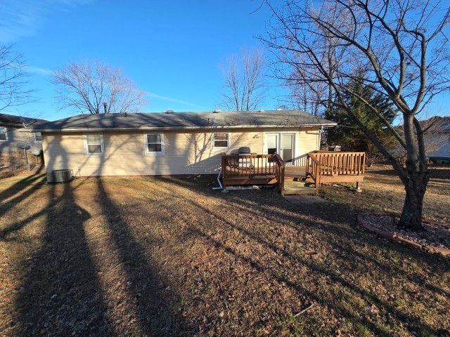 1025 Lake Shore Drive, Mt Vernon, IL 62864