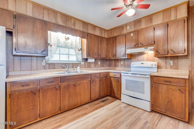 4410 Asheville Highway, Greeneville, TN 37743