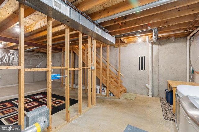 802 MEDINAH CIR, Westminster, MD 21158