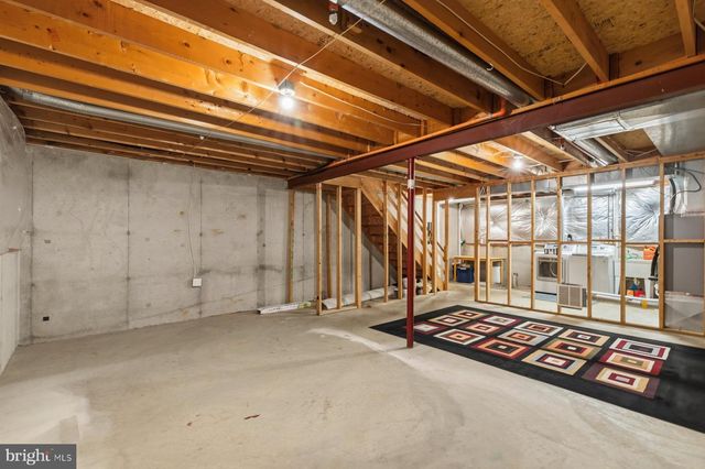 802 MEDINAH CIR, Westminster, MD 21158