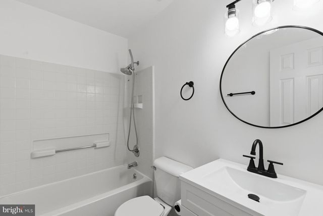 802 MEDINAH CIR, Westminster, MD 21158