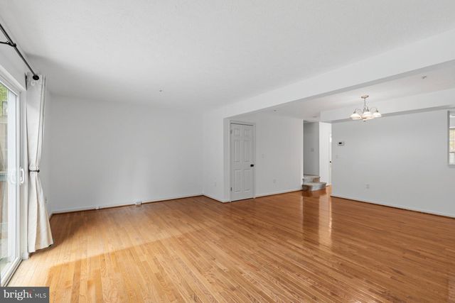 802 MEDINAH CIR, Westminster, MD 21158
