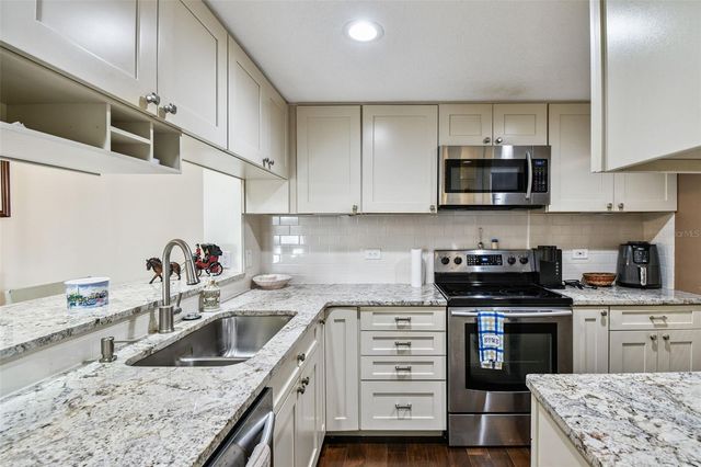 36750 US HIGHWAY 19 N 04102, Palm Harbor, FL 34684