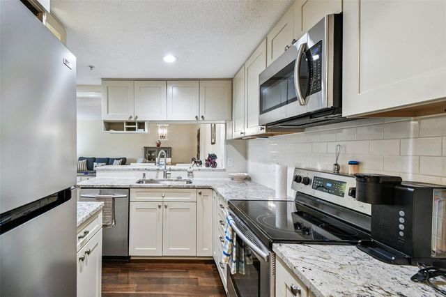 36750 US HIGHWAY 19 N 04102, Palm Harbor, FL 34684