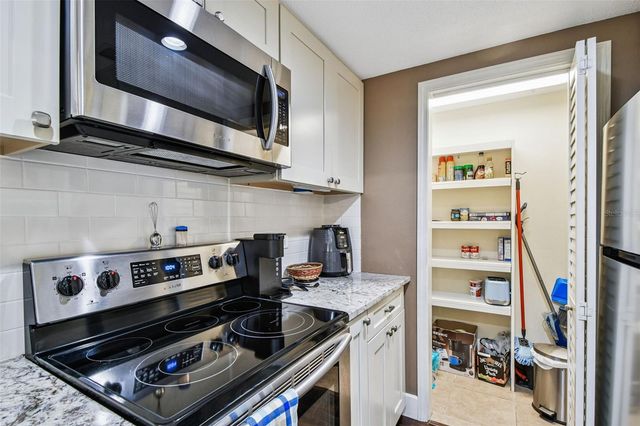 36750 US HIGHWAY 19 N 04102, Palm Harbor, FL 34684