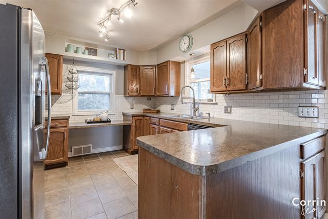 2552 Belfast Avenue, Grand Rapids, MI 49507