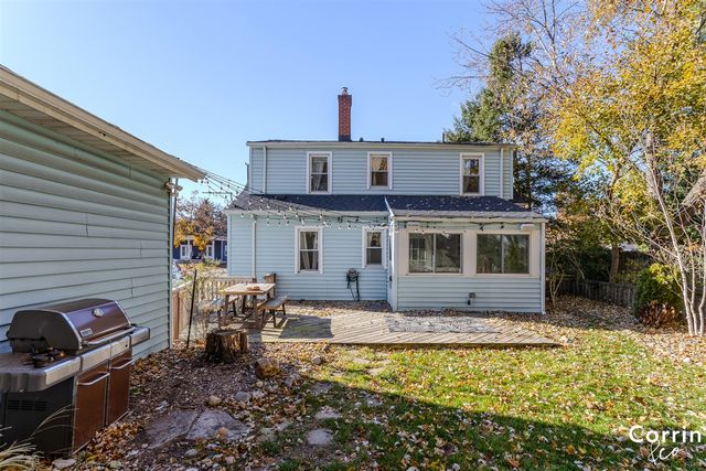 2552 Belfast Avenue, Grand Rapids, MI 49507