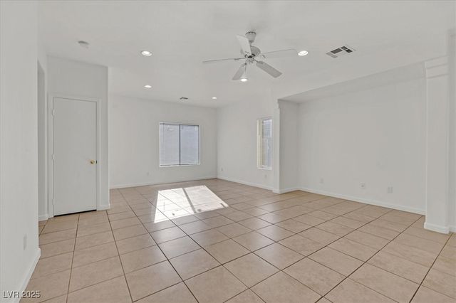 8817 Rising Creek Court, Las Vegas, NV 89148