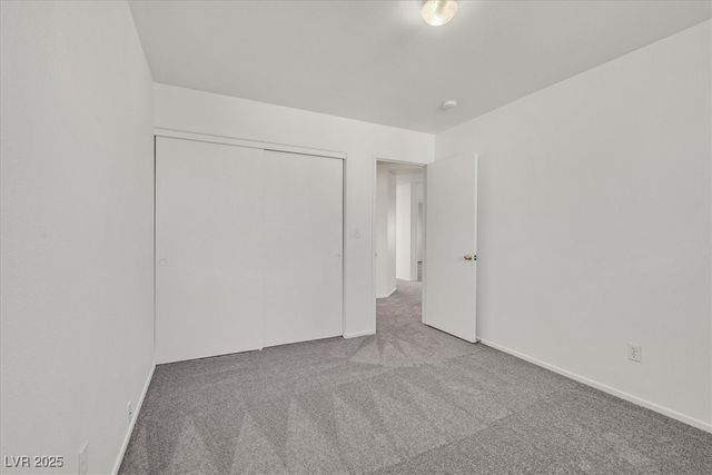 8817 Rising Creek Court, Las Vegas, NV 89148