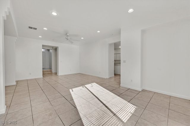 8817 Rising Creek Court, Las Vegas, NV 89148