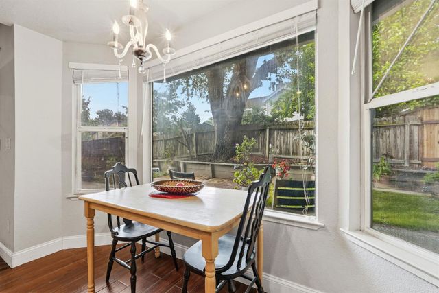 7831 River Estates Dr, Sacramento, CA 95831