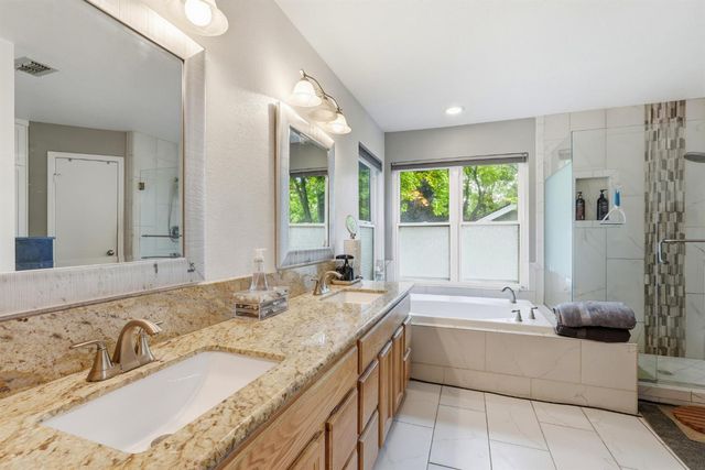 7831 River Estates Dr, Sacramento, CA 95831