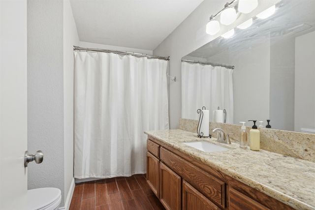 7831 River Estates Dr, Sacramento, CA 95831