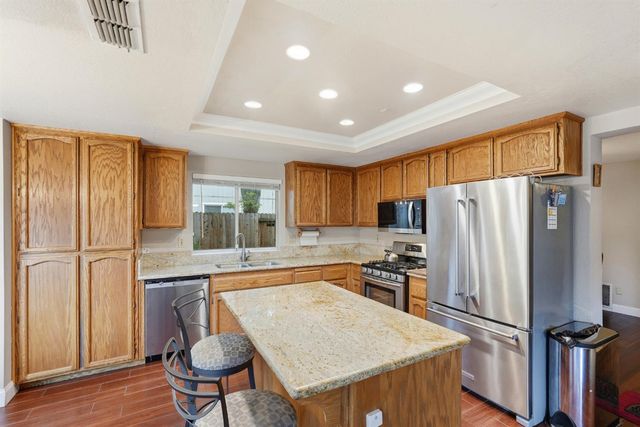 7831 River Estates Dr, Sacramento, CA 95831