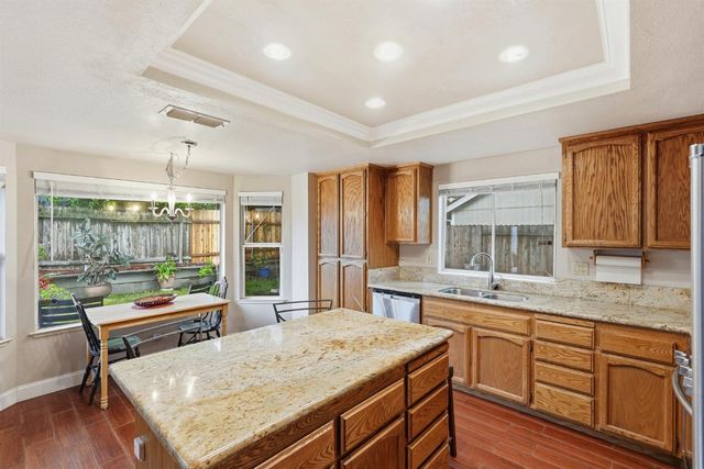 7831 River Estates Dr, Sacramento, CA 95831