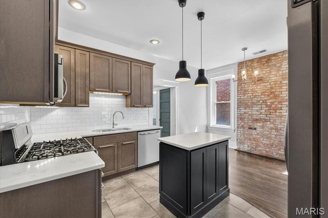4249 Chouteau Avenue, St Louis, MO 63110