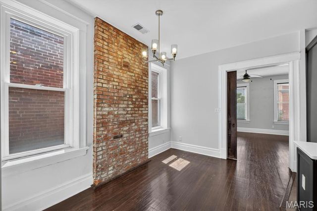 4249 Chouteau Avenue, St Louis, MO 63110