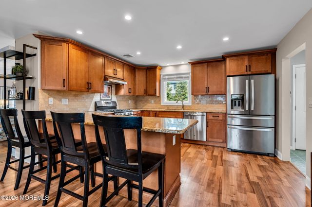 477 N Fox Avenue, Belford, NJ 07718