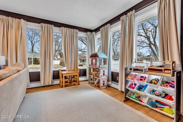 477 N Fox Avenue, Belford, NJ 07718