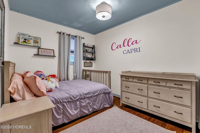 477 N Fox Avenue, Belford, NJ 07718