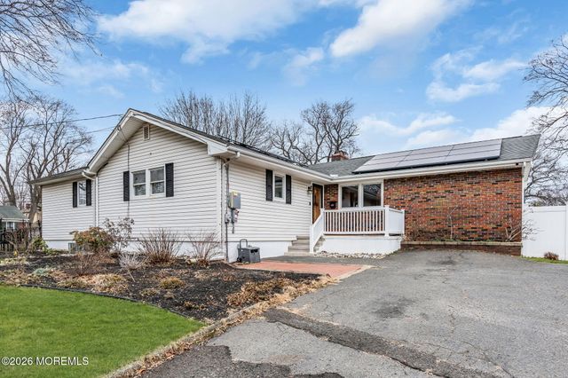 477 N Fox Avenue, Belford, NJ 07718