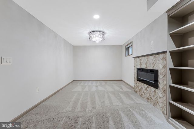 11852 SAINT TRINIANS CT, Reston, VA 20191